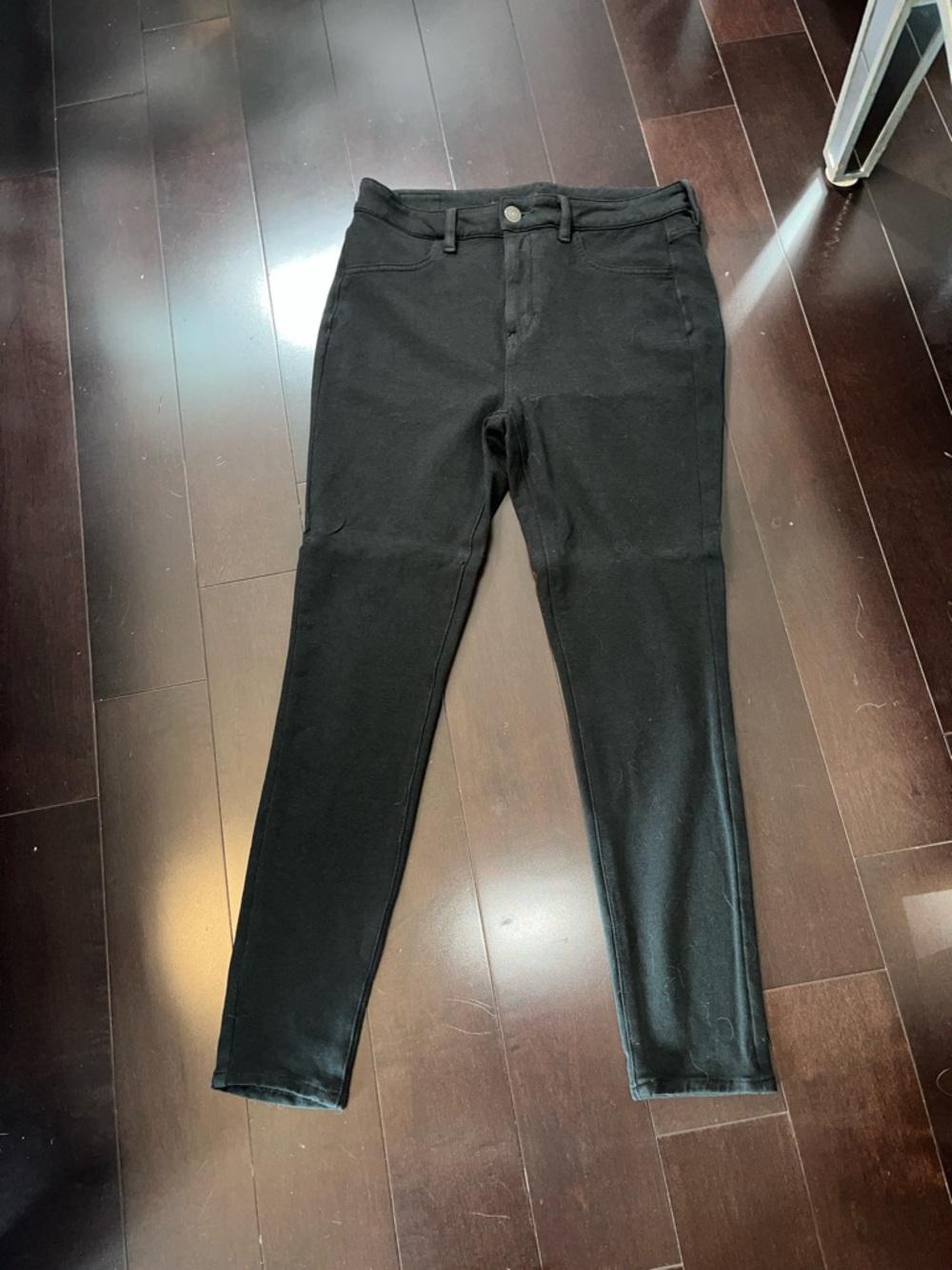 American Eagle Outfitters Black High-Rise Skinny Jeans